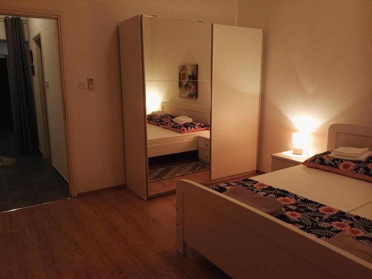 Mara Apartamento Pula Exterior foto