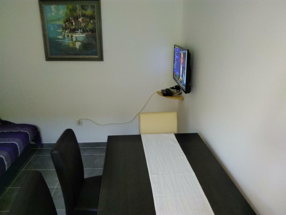 Mara Apartamento Pula Exterior foto