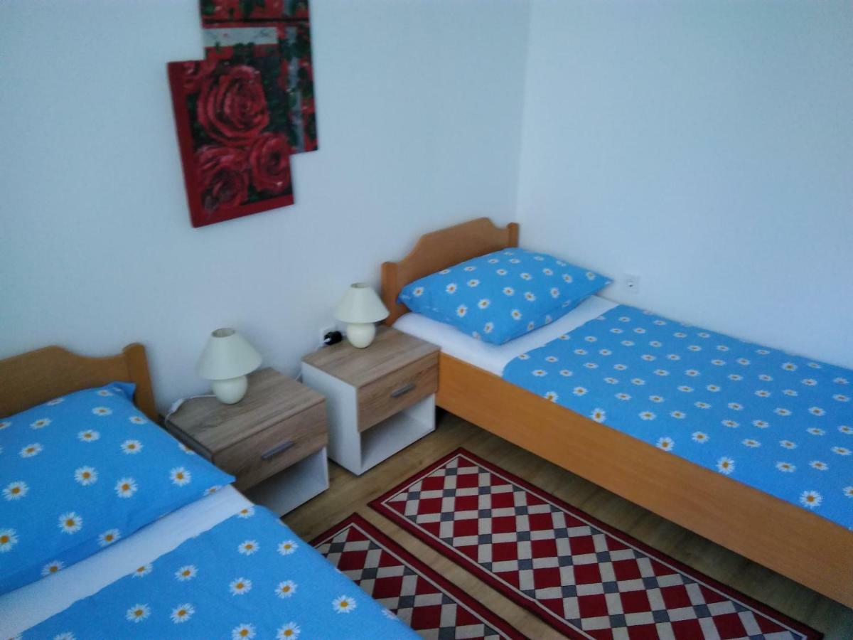 Mara Apartamento Pula Exterior foto