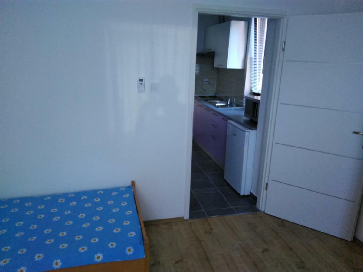 Mara Apartamento Pula Exterior foto